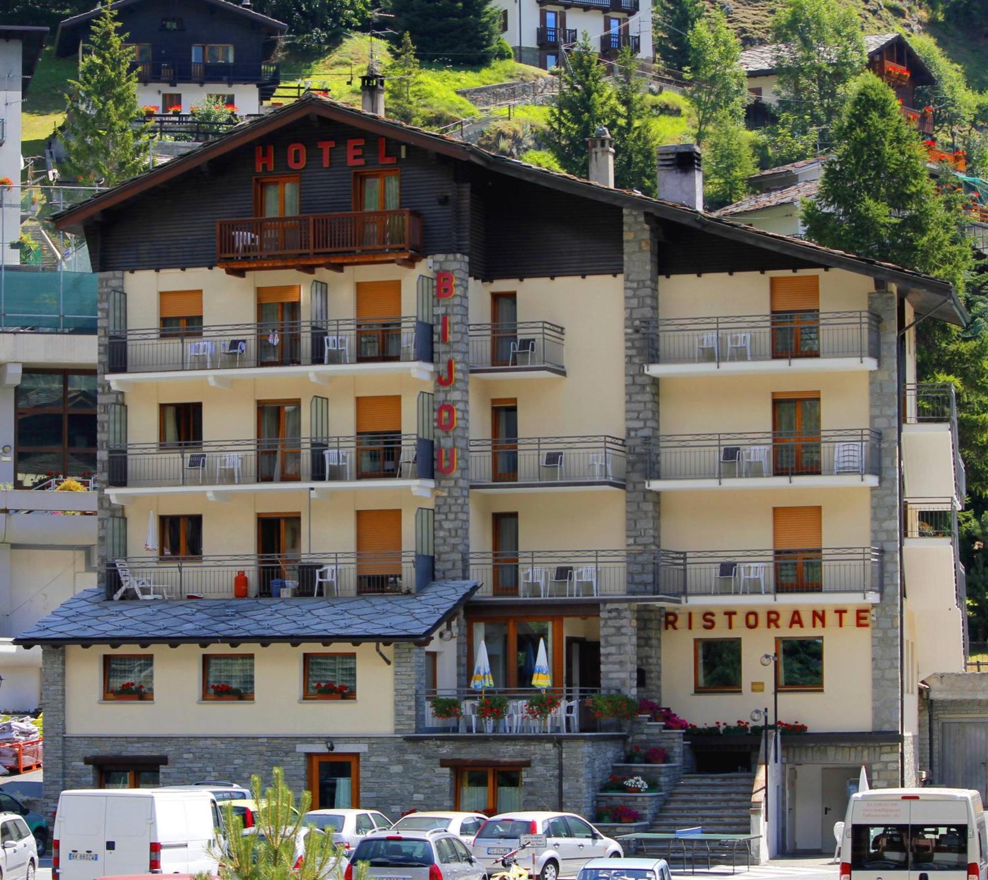Hotel Bijou Valtournenche Exteriör bild