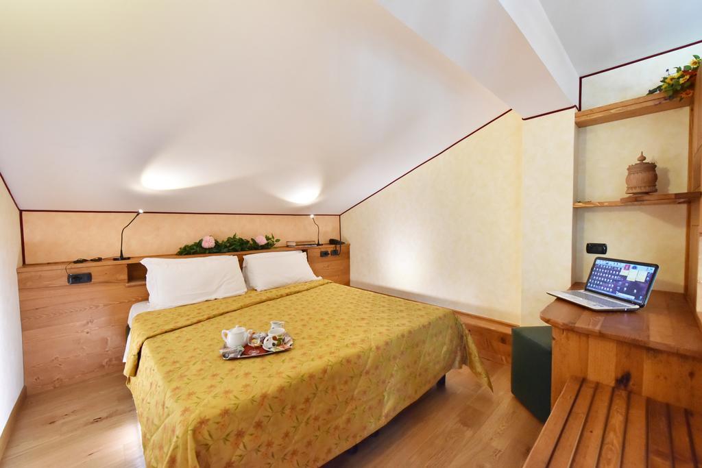 Hotel Bijou Valtournenche Exteriör bild
